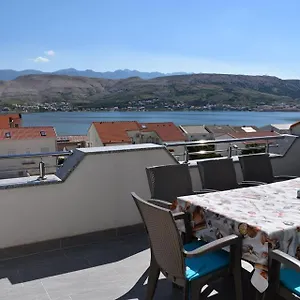 apartmani-celjak.hotelinzadar.com/